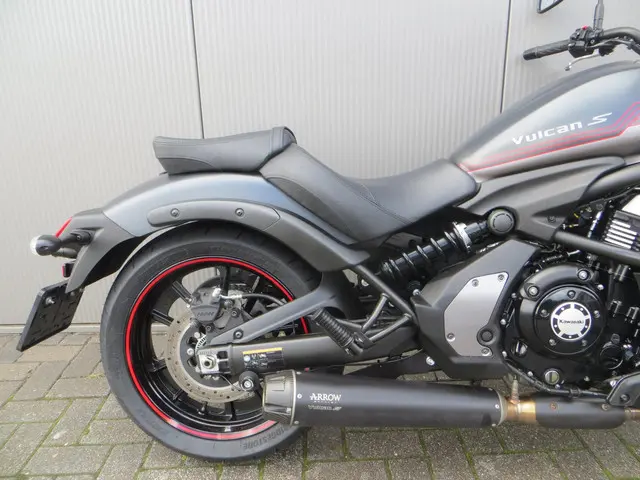 Kawasaki Vulcan S Performance 2024 Benzine 6