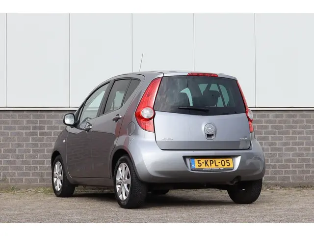 Opel Agila 1.0 Edition 2013 Benzine 6