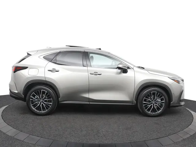 Lexus NX 450h+ AWD President Line 2025 Hybride Benzine 12