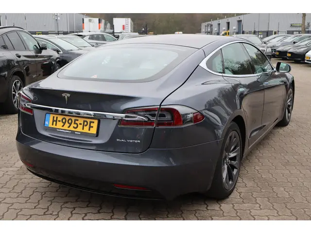 Tesla Model S Performance 2020 Elektrisch 6