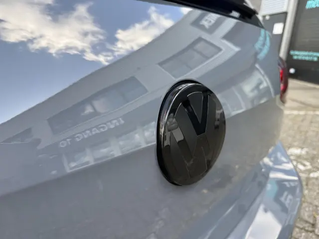 Volkswagen Golf 2.0 TSI GTI TCR 2019 Benzine 6