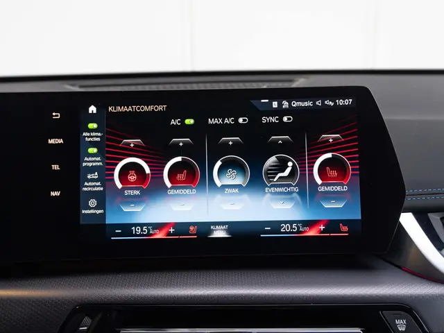 BMW X1 sDrive18i 2022 Benzine 14