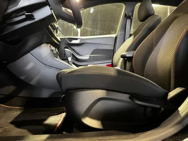 Ford Fiesta 1.0 EcoBoost ST-Line 2021 Benzine 22