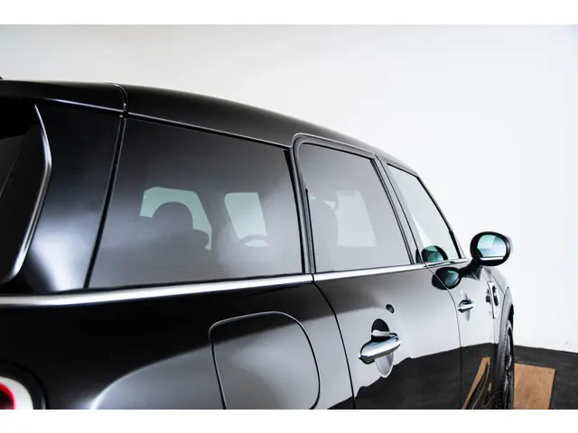 MINI Countryman Cooper SE ALL4 2022 Hybride Benzine 38