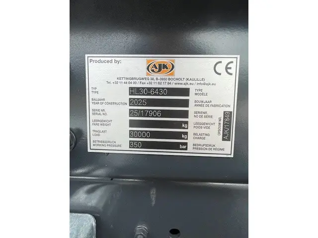 Iveco X-Way 570 6x2 haakarmsysteem 30 ton 2025 Diesel 19