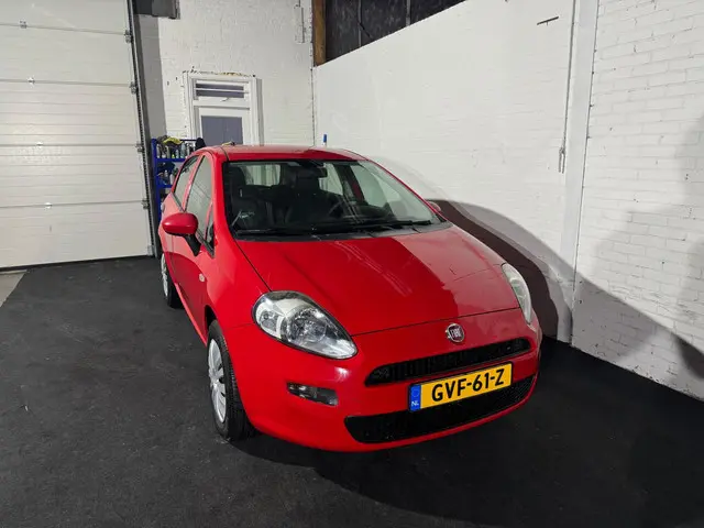 Fiat Punto Evo 1.2 Street | Elecet pakket| APK| 2015 Benzine 4