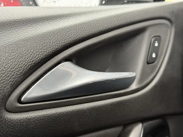 Opel Astra 1.0 Innovation 2018 Benzine 32