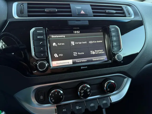 Kia Rio 1.2 CVVT DynamicLine 2015 Benzine 17