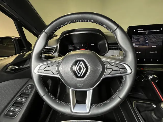 Renault Clio 1.0 TCe 90 GPF techno 2024 Benzine 21