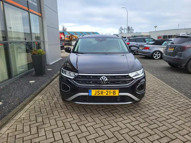 Volkswagen T-Roc 1.5 TSI GOAL 2025 Benzine 3