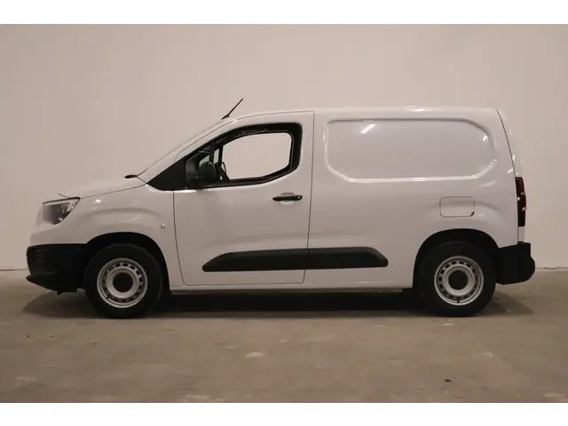 Opel Combo 1.5D 102pk L1H1 3-zits 2023 Diesel 4