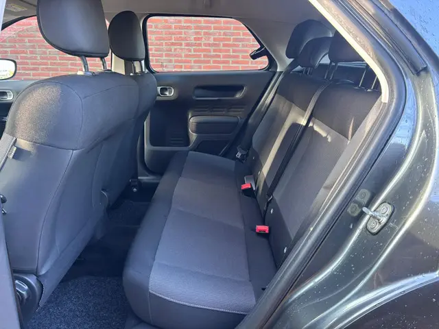 Citroën C4 Cactus 1.2 PureTech Business 2015 Benzine 13