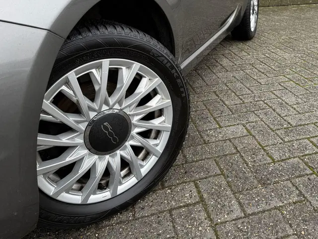 Fiat 500 1.2 Lounge 2016 Benzine 2