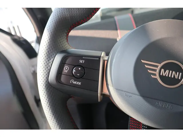 MINI Aceman E 2025 Elektrisch 16