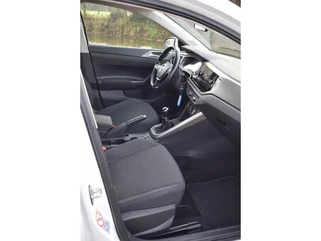 Volkswagen Polo 1.0 TSI Comfortline 2020 Benzine 22