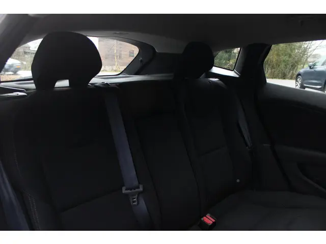 Volvo V40 1.6 T2|Trekhaak|Cruisecontrol|Airco 2014 Benzine 12