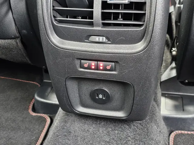 Ford Kuga 2.5 PHEV ST-Line X 2024 Hybride Benzine 30