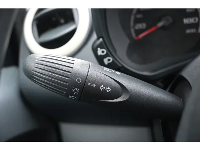 Ford Ka 1.2 Cool & Sound start/stop 2012 Benzine 26
