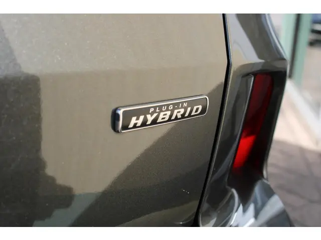 Ford Kuga 2.5 PHEV ST-Line X 2023 Hybride Benzine 17