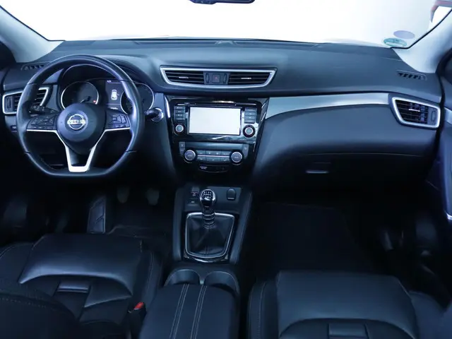 Nissan QASHQAI 1.3 DIG-T Premium Edition 2021 Benzine 4