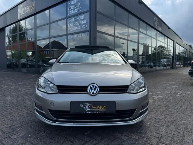 Volkswagen Golf 2