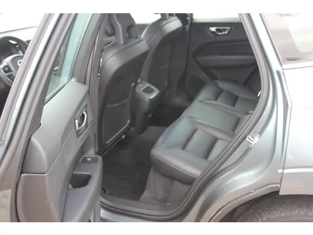 Volvo XC60 2.0 T5 AWD Inscription 2017 Benzine 20