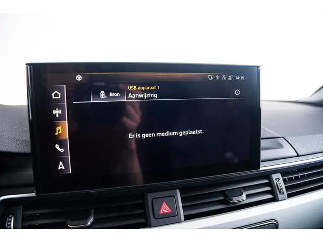 Audi A4 Avant 35 TFSI Business Edition 2020 Benzine 52