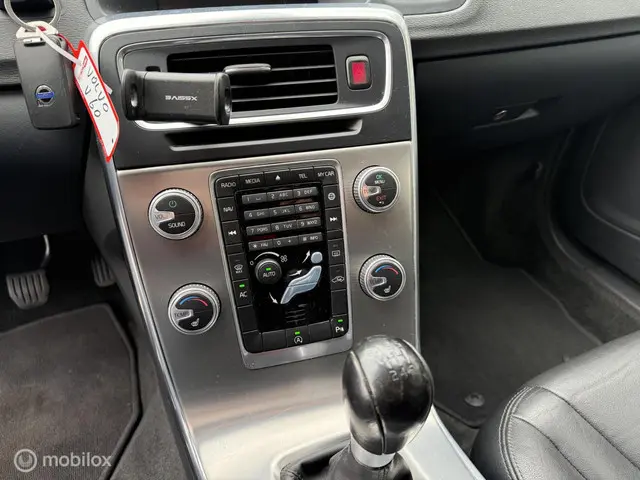 Volvo V60 1.6 T3 Momentum 2015 Benzine 15