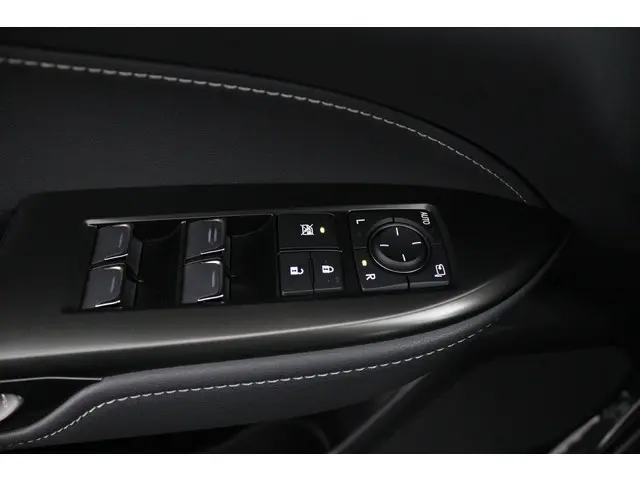 Lexus NX 450h+ AWD Executive Line 2024 Hybride Benzine 28