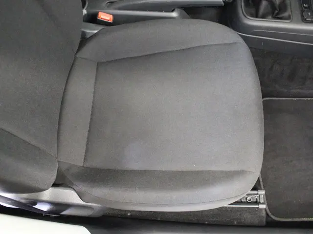 Volkswagen up! 1.0 BMT move up! 2019 Benzine 18
