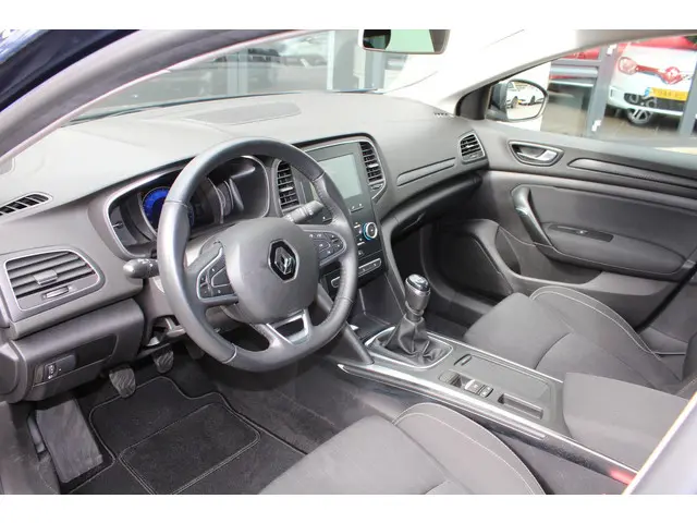 Renault Mégane Estate 1.3 TCe Limited 140 pk 2020 Benzine 3