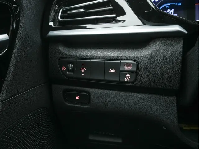 Kia Niro 1.6 GDi Hybrid DynamicLine 2021 Hybride Benzine 20