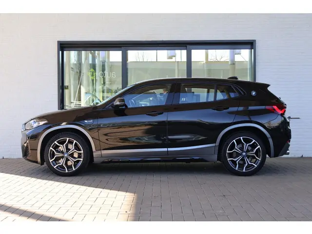 BMW X2 xDrive25e 2023 Hybride Benzine 5