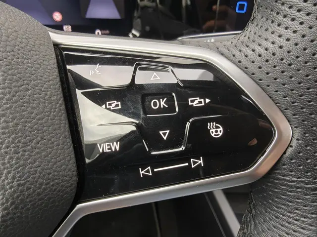 Volkswagen Golf 1.5 eTSI R-Line 2022 Benzine 15