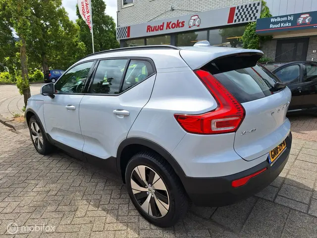 Volvo XC40 1.5 T2 MOMENTUM 2021 Benzine 7