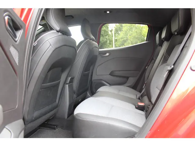 Renault Clio 1.0 TCe 90 GPF techno 2024 Benzine 8