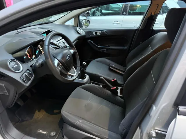Ford Fiesta 1.0 Style Nap/Airco/Lmv 2013 Benzine 6