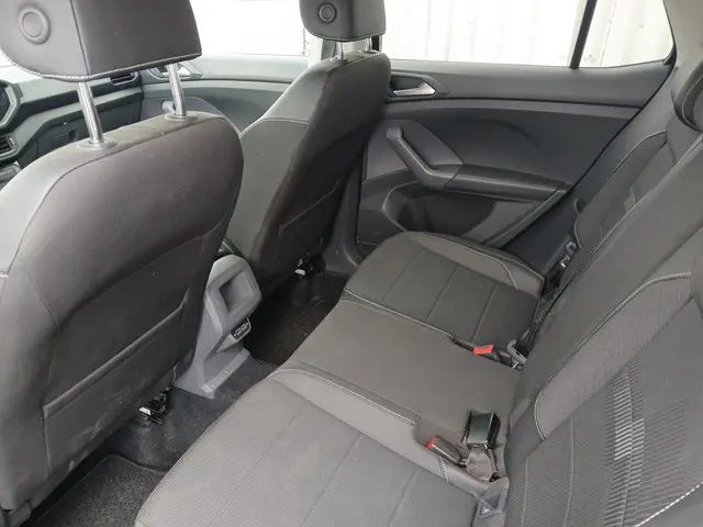Volkswagen T-Cross 1.0 TSI Life SCHADEAUTO!!! 2019 Benzine 19