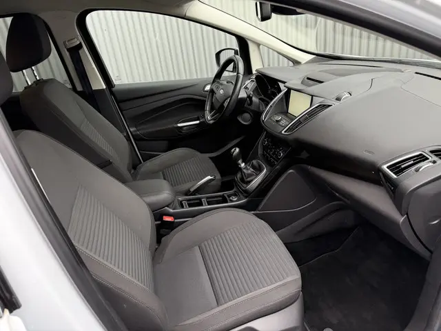 Ford C-MAX 1.0 Titanium 2015 Benzine 27