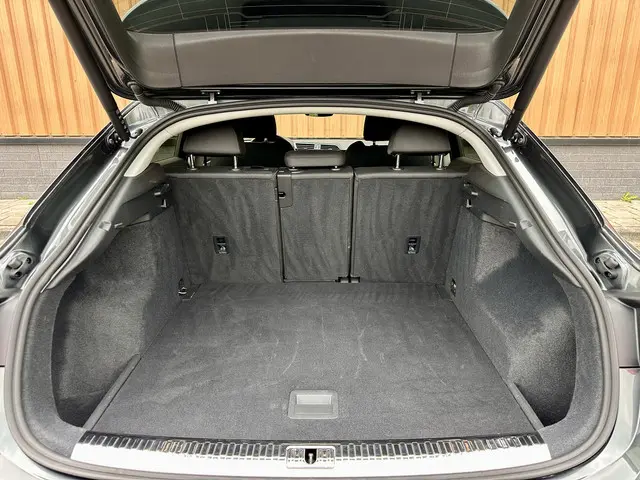 Audi Q3 Sportback 35 TFSI S Edition 2022 Benzine 31