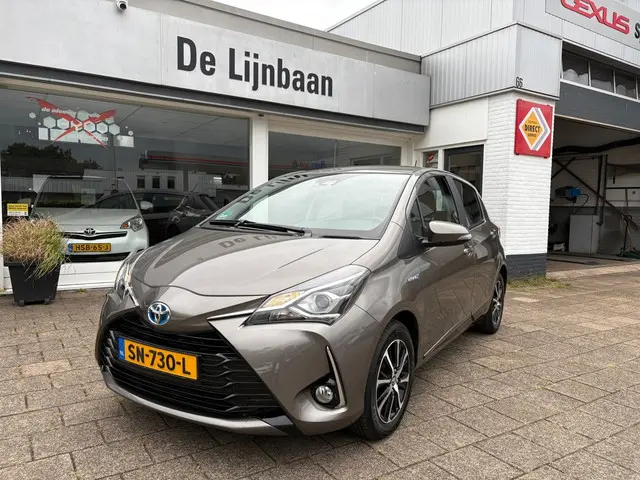 Toyota Yaris 1.5 Hybrid Executive 2018 Hybride Benzine