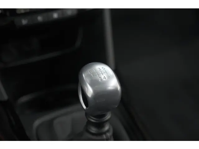 Peugeot 2008 PureTech 110 Allure 2019 Benzine 44