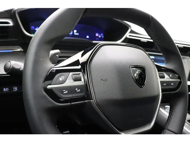 Peugeot 508 1.6 HYbrid 180 Allure 2025 Hybride Benzine 33