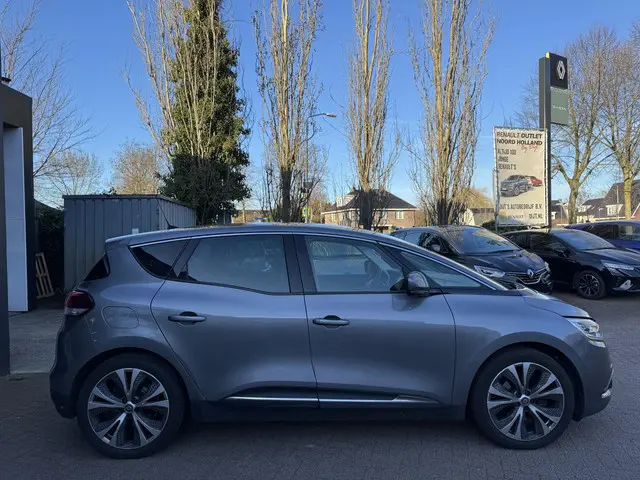 Renault Scénic 1.3 TCe 140pk Intens+Trekhaak!! 2018 Benzine 4