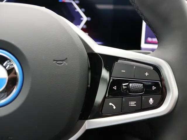 BMW i4 eDrive35 2025 Elektrisch 12