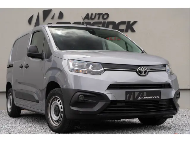 Toyota ProAce City 1.5 D-4D Live 2023 Diesel