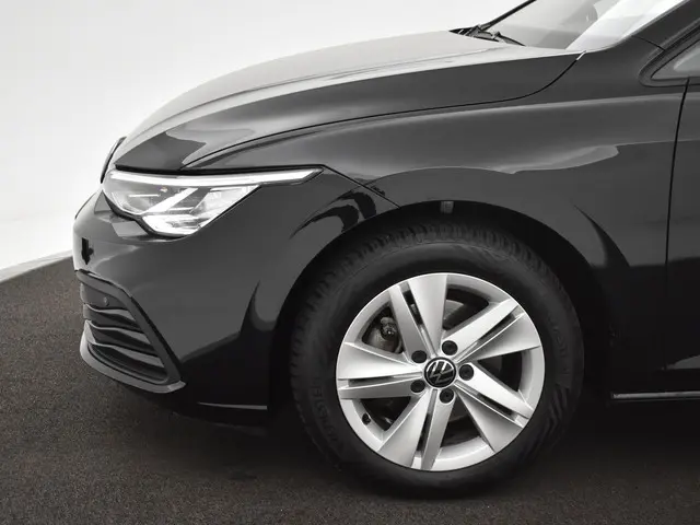 Volkswagen Golf 1.0 Tsi 110pk Life 2023 Benzine 19