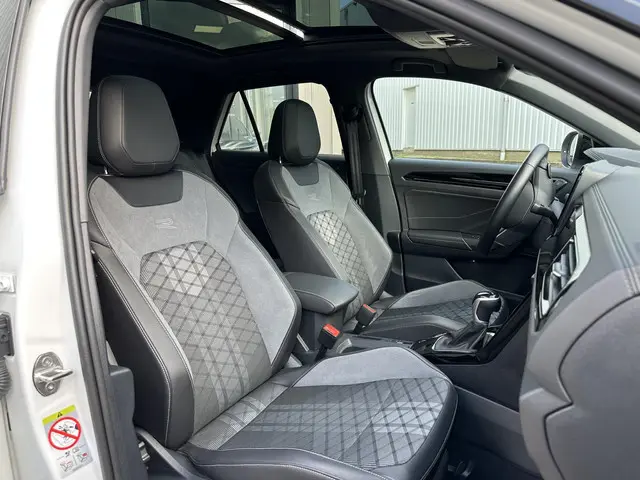 Volkswagen T-Roc 1.5 TSI R-Line Business 2024 Benzine 34