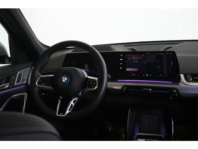 BMW iX1 xDrive30 2024 Elektrisch 8