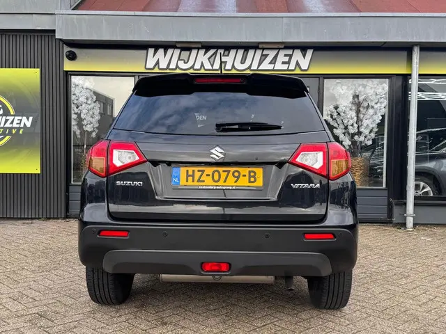 Suzuki Vitara 1.6 High Executive 2016 Benzine 4
